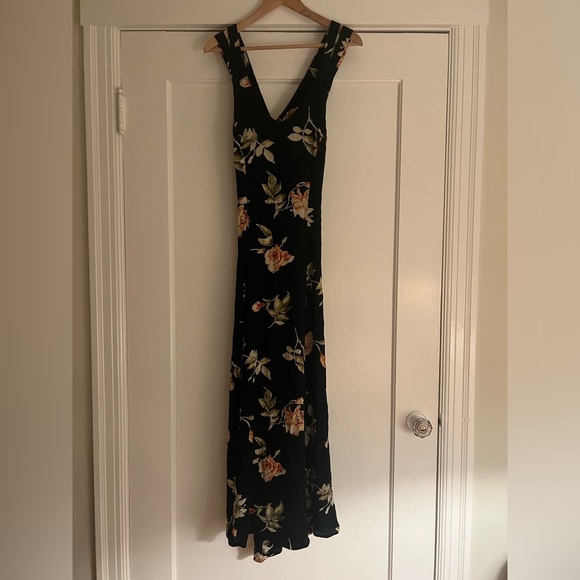 Caren Desirée Company Floral Dress - Picture 5 of 5